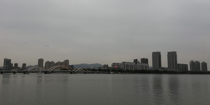 蛟桥河步行街(公园路)旅游景点图片