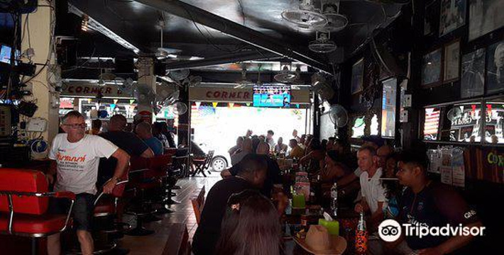 Soi 6 Corner Bar Pattaya旅游景点图片