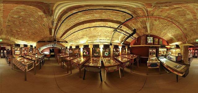 布达佩斯弹球博物馆