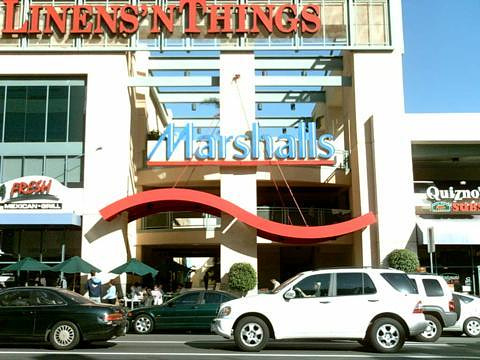 MARSHALLS品牌折扣店旅游景点图片