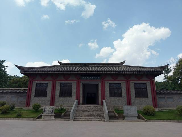 北洞山西汉楚王陵