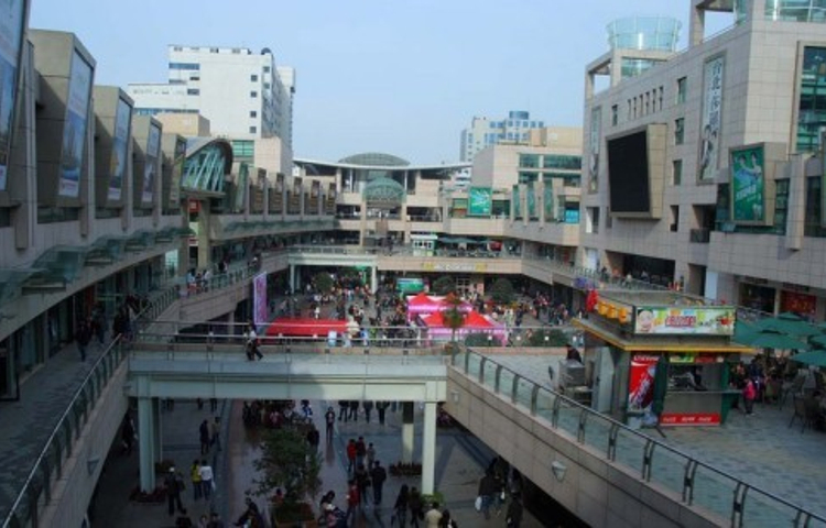 莱蒙都会商业街(南大街店)