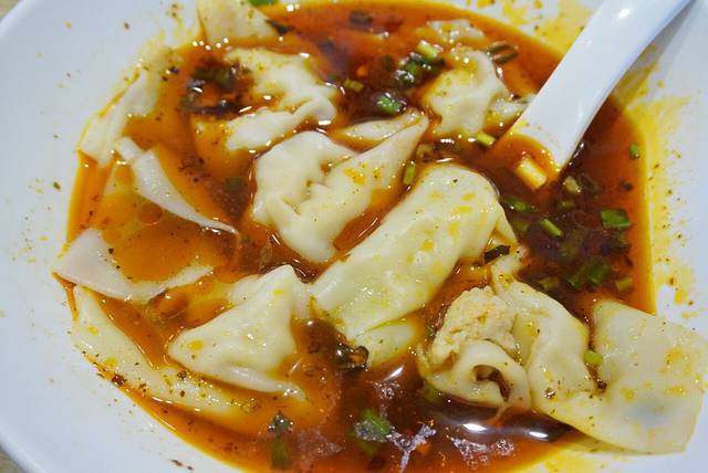 韩包子(建设路店)