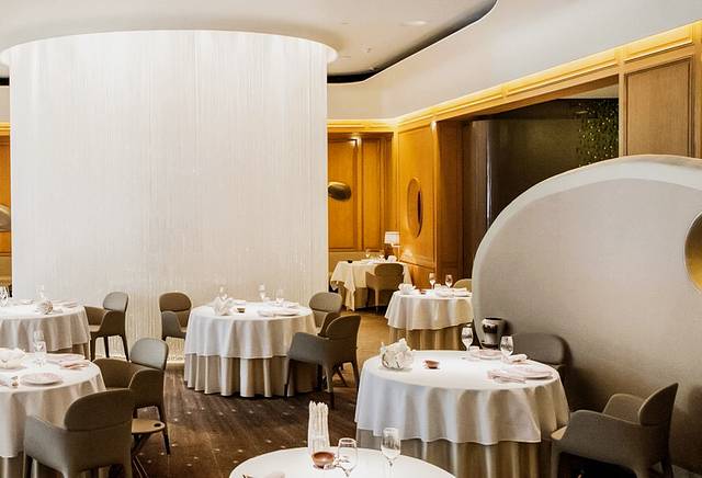 ALAIN DUCASSE AT THE DORCHESTER