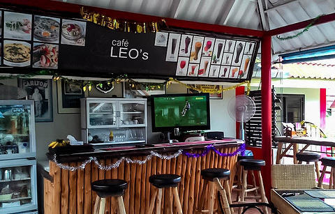 Leo's Cafe