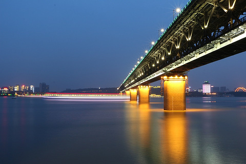 二七长江大桥的图片