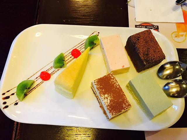 格林小镇西餐厅(南头店)