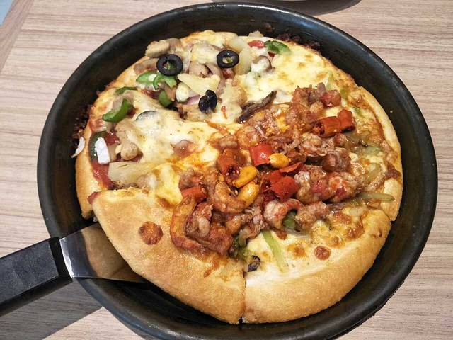 必胜客(凤七宅急送店)