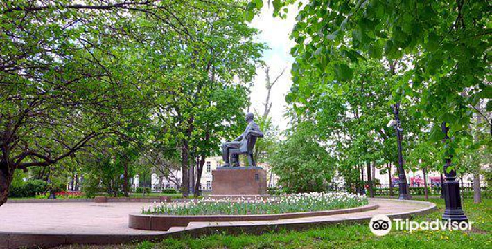 Monument to Sergei Rachmaninoff旅游景点图片