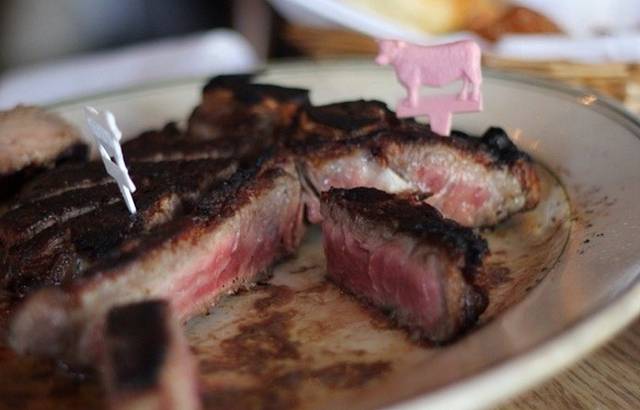 PETER LUGER STEAK HOUSE