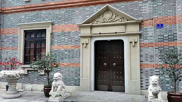 虹桥古玩城(红松路店)