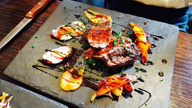 Slate Restaurant Bar