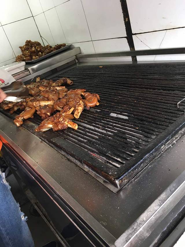 徐亮烤蹄(建设路店)