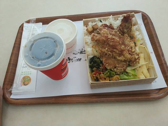 东池便当(黎明西路店)