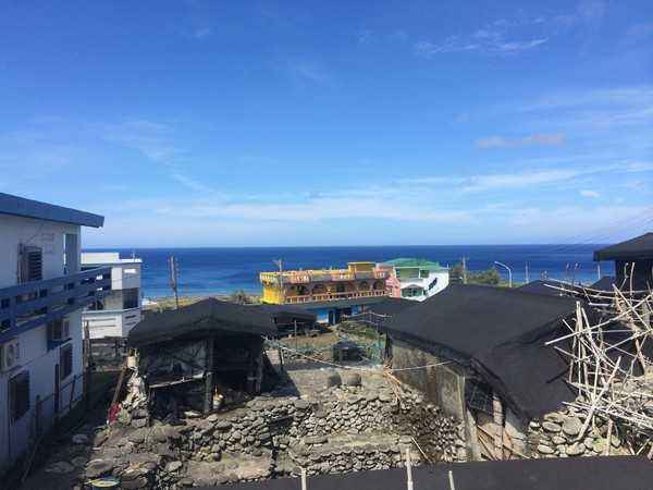 野银部落与地下屋