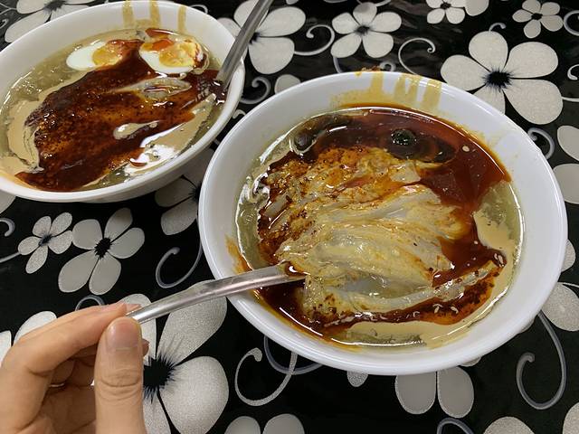 何老二卤汁凉粉