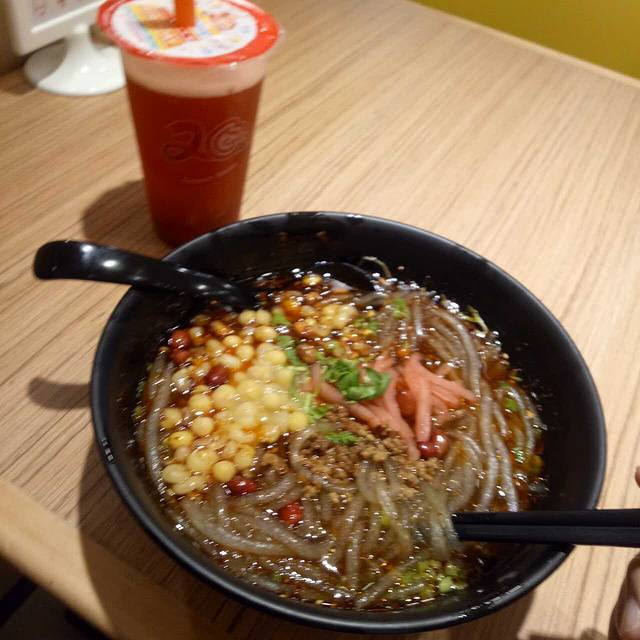 麻辣盛艳(珠江路金鹰店)