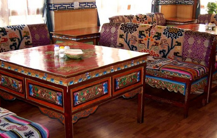 五彩雪域藏餐馆