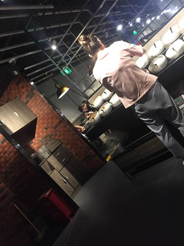 呷哺呷哺(保定先天下店)