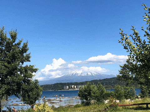 Lake Villarrica旅游景点图片