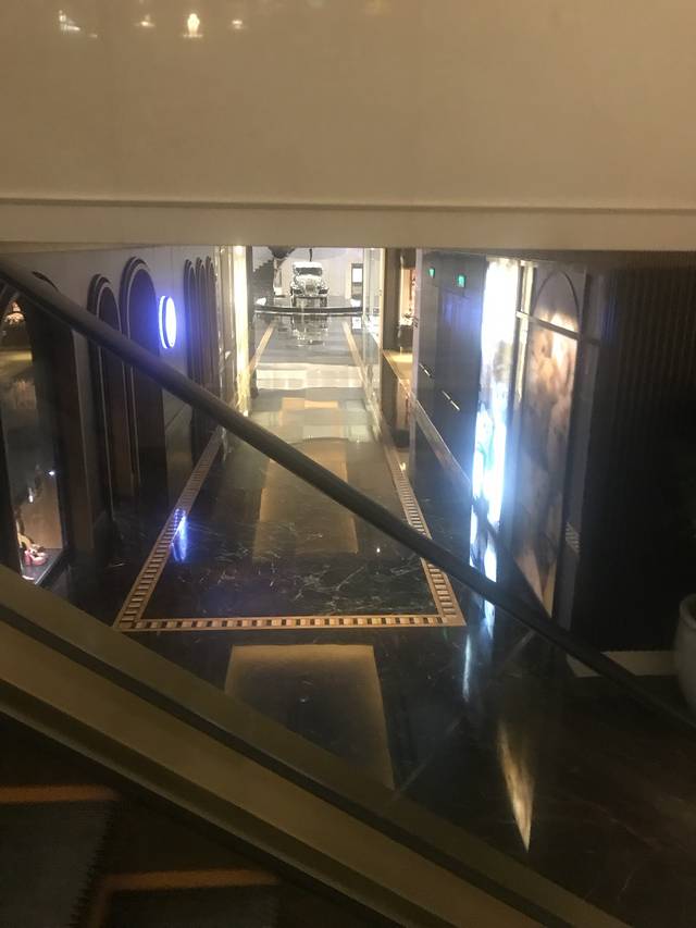 上海半岛酒店·半岛精品店