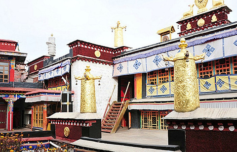 次巴拉康寺的图片