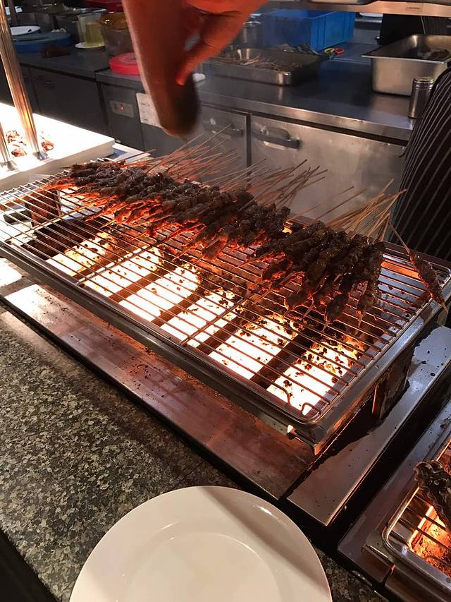 星伦多自助料理·涮烤一体(昆山金鹰国际购物中心店)