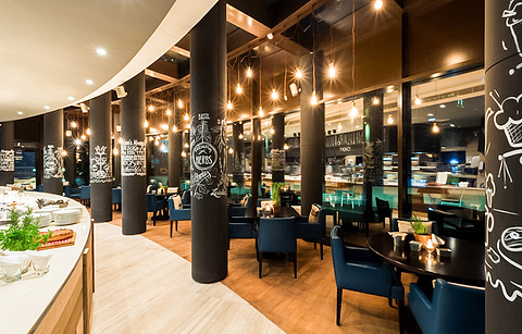The Croft Dubai Restaurant  Terrace
