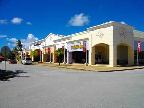 Agana购物中心旅游景点图片
