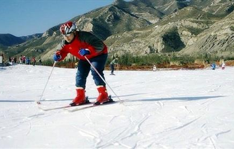 九龙山滑雪场