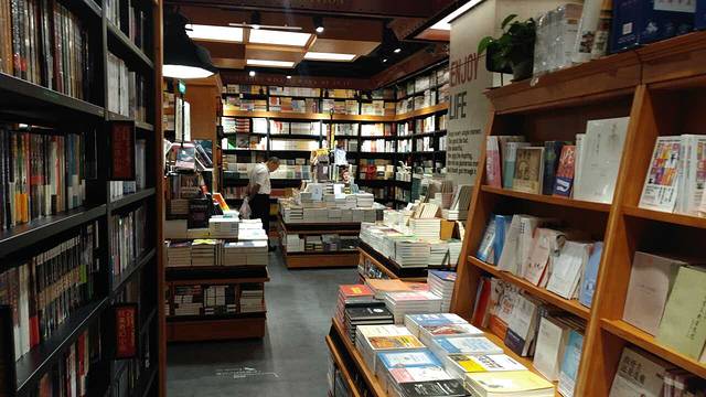 西西弗书店&矢量咖啡(宜欣城店)