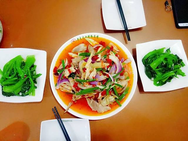 老太太秘制椒麻鸡总店