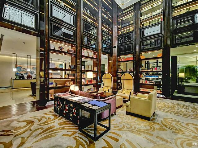 南京圣和府邸豪华精选酒店·行者书屋