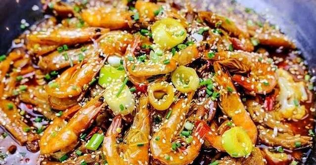 张大师鸭爪爪特色火锅(南湖店)