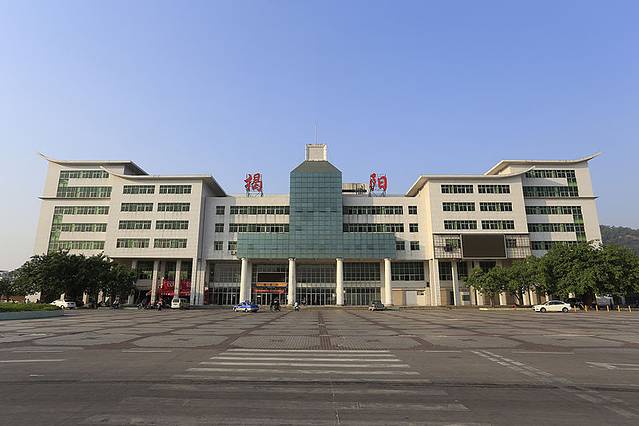 揭阳南站