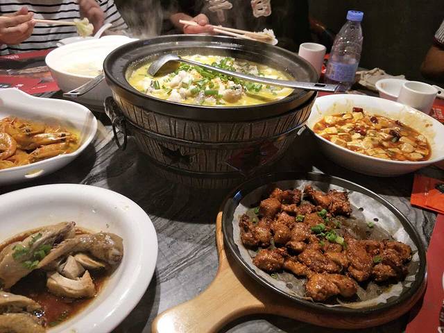 四道菜•现撬海蛎煎(正荣时代广场店)