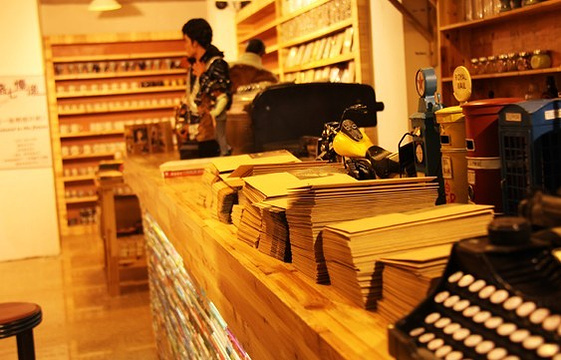 洛七时光书店旅游景点图片