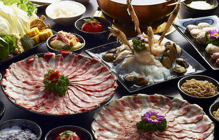 铜花精致涮涮锅 (高雄左营店)