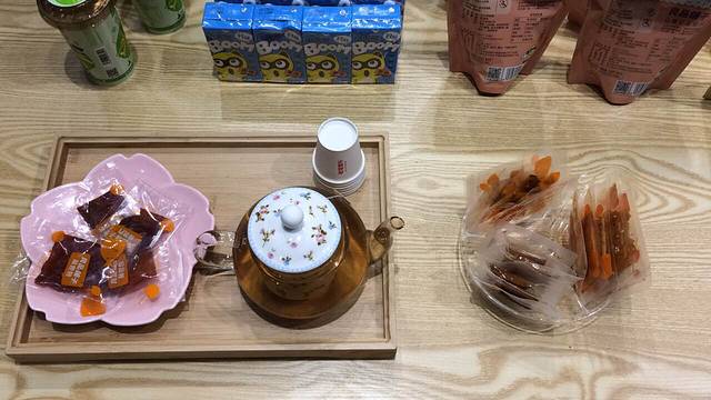 良品铺子(西马路店)