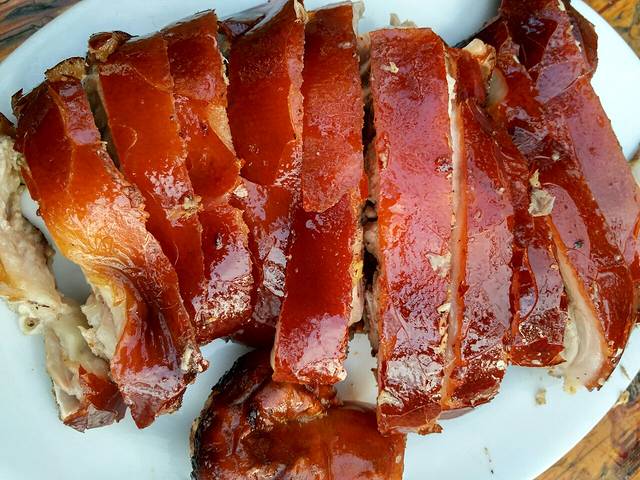 黄记四更烤乳猪店(东港路分店)