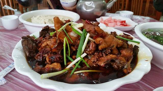 黄南武阳朗辣子鸡