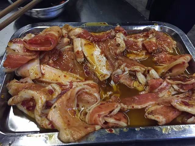 胡四哥特色火盆烧烤(总店)