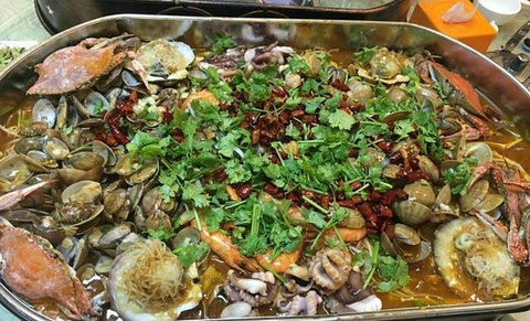 小扇贝大馅饺子海鲜家常菜的图片