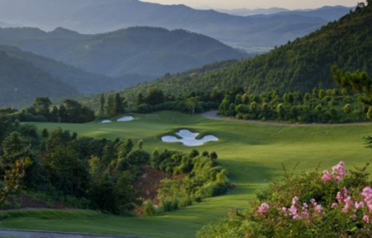 麓湖山国际高尔夫球会