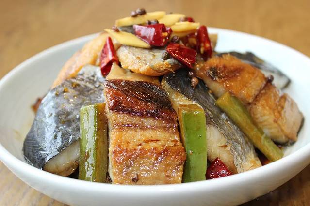 俏胶东·胶东海鲜(漳州路店)