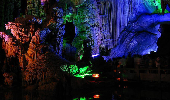 吉意溶洞风景区