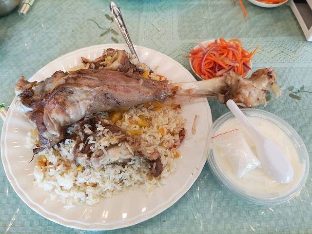 吐达洪大嘴特色抓饭