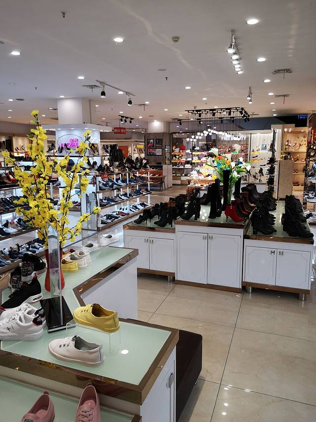 东都百货(中山东路店)