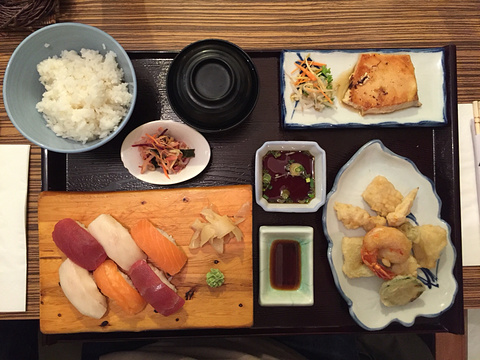 Izakaya Restaurant KG旅游景点图片