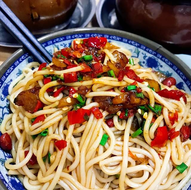 高师傅特色米粉汤包(建设路店)